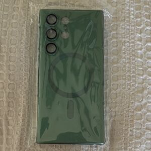 Green Magnetic Phone Case